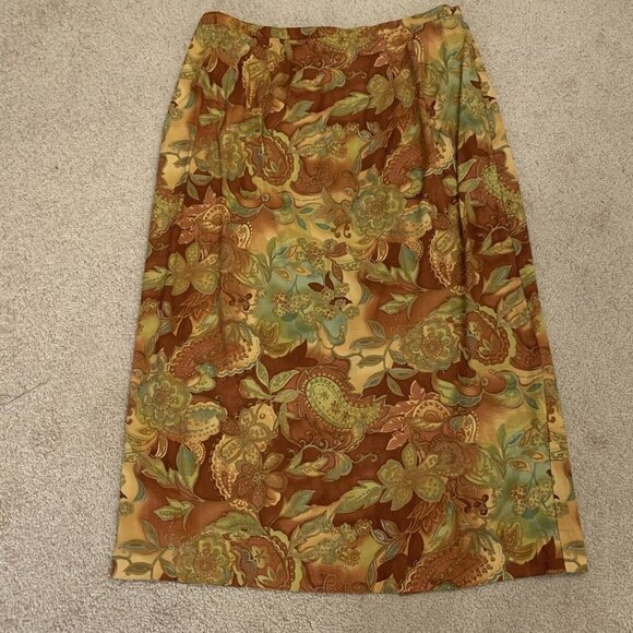 Alfred Dunner. Size 16. Floral Rayon Zip Back Unlined Skirt. Kick Pleat. B87. - Picture 1 of 5